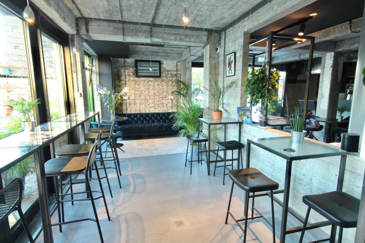Bed, Bites & Business Hotel Rotterdam Bagian luar foto