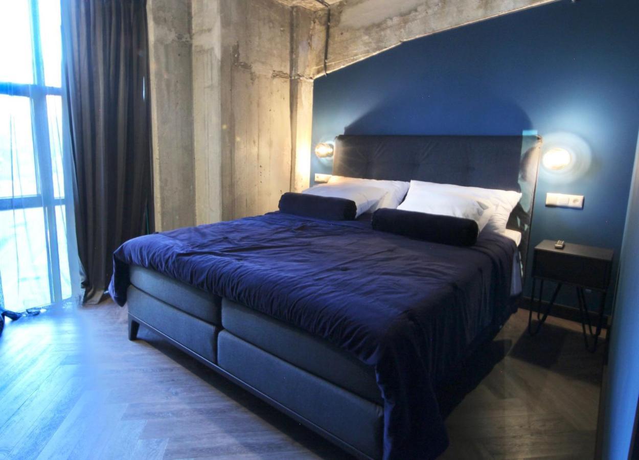 Bed, Bites & Business Hotel Rotterdam Bagian luar foto